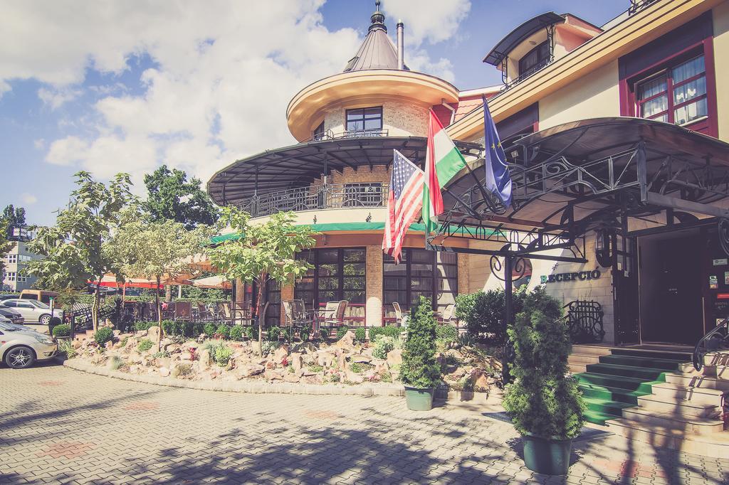 Hotel Kitty Miskolc Exterior photo